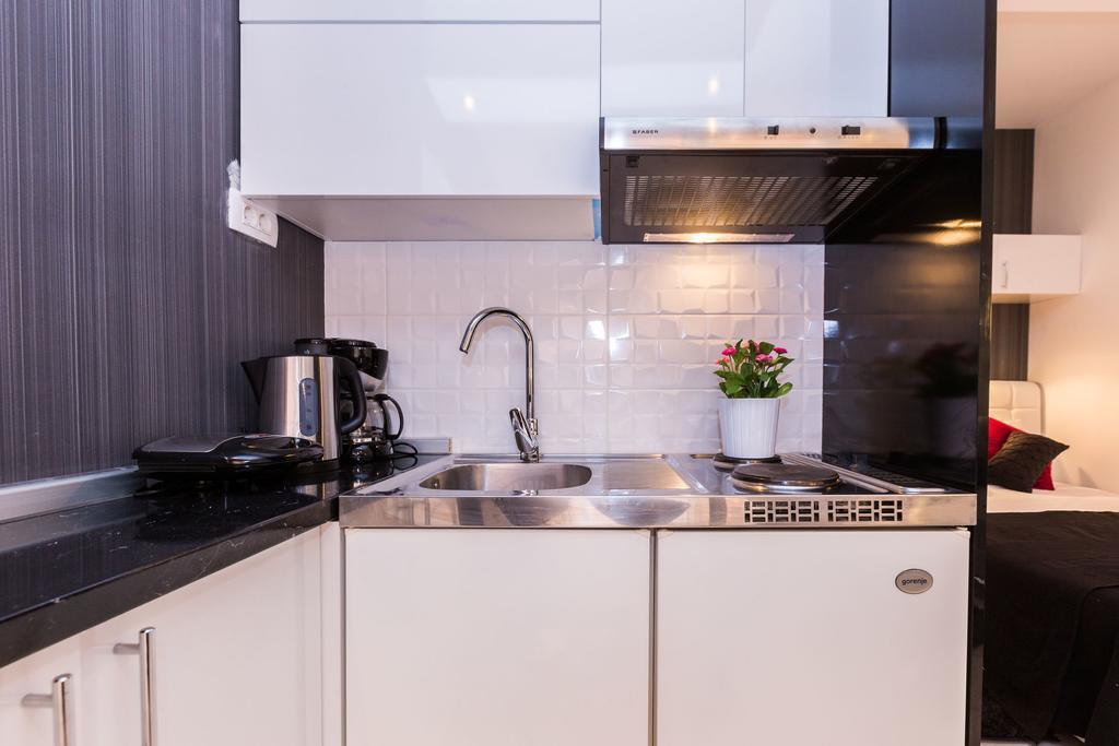 Apartments Elizabeth บีโอกราดนาโมรู ภายนอก รูปภาพ