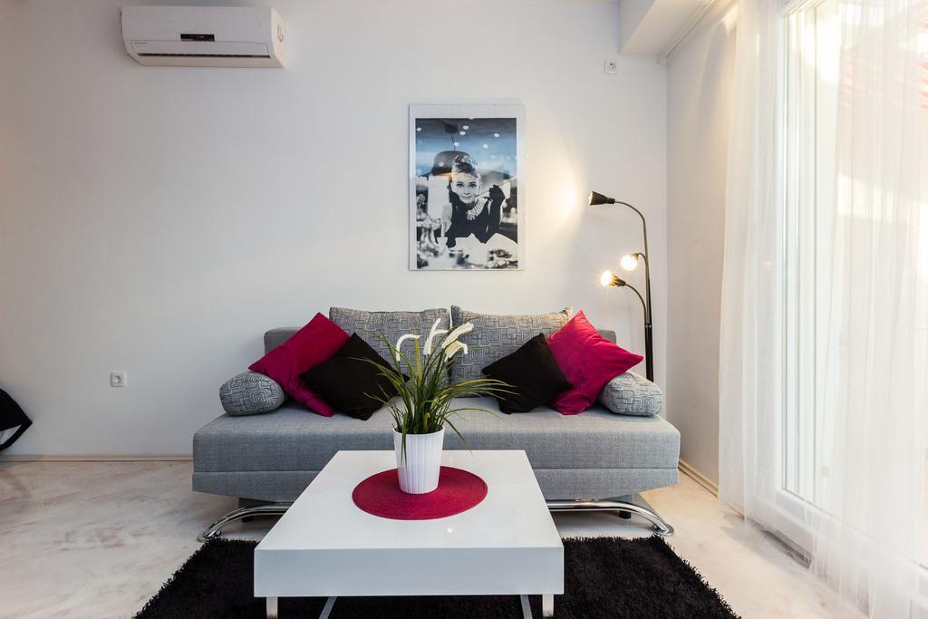 Apartments Elizabeth บีโอกราดนาโมรู ภายนอก รูปภาพ