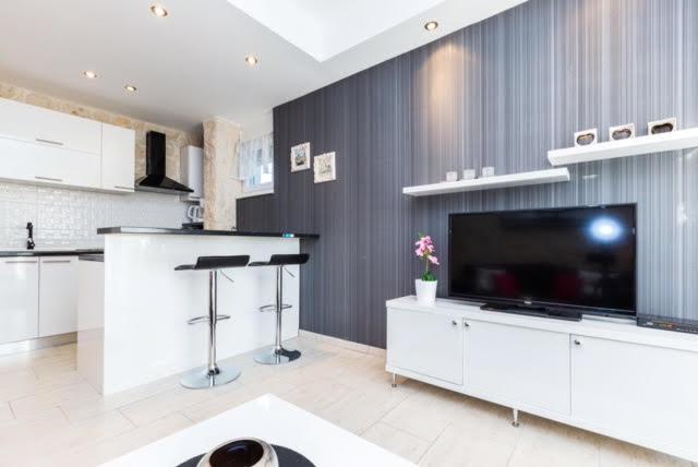 Apartments Elizabeth บีโอกราดนาโมรู ภายนอก รูปภาพ